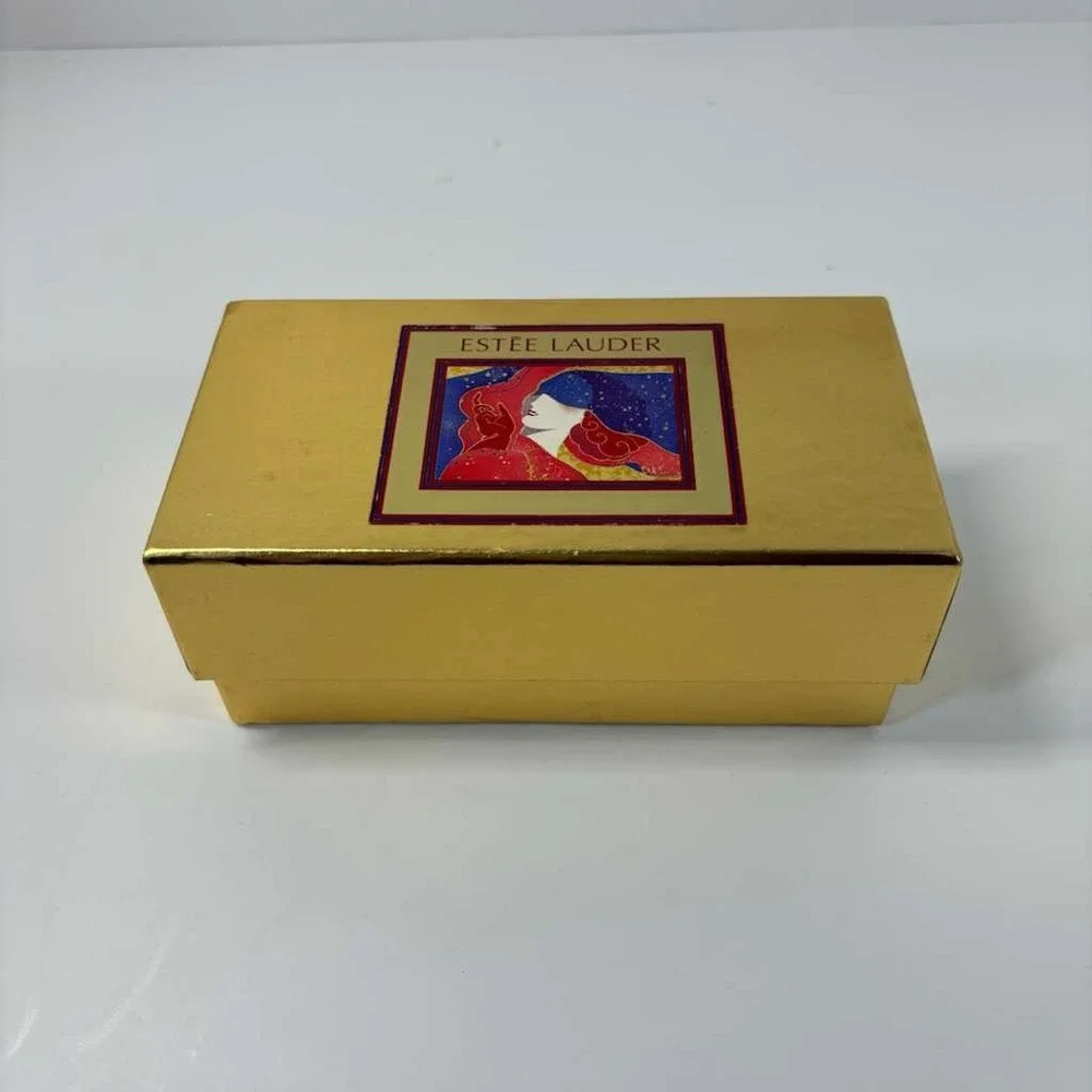 Beautiful Estee Lauder Heart-to-Heart set‎ (1) Fragrance Candle Heart Shaped